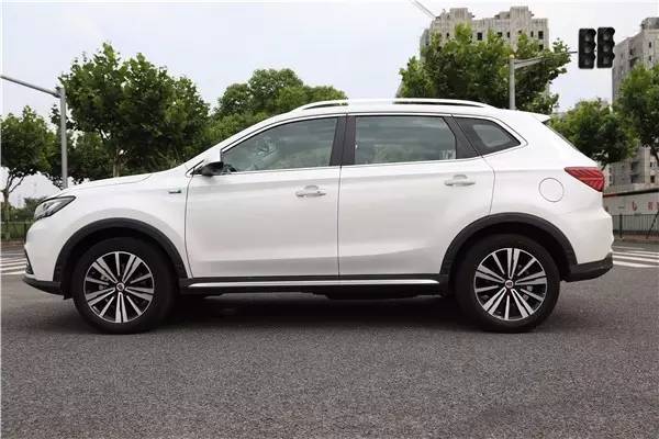 空调荣威eRX5就领先燃油车途观N个车身新葡京娱乐城这热天就不说牌照了仅远程遥控(图22) 空调荣威eRX5就领先燃油车途观N个车身新葡京娱乐城这热天就不说牌照了仅远程遥控(图22)